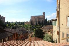 1675469683-16d-siena-urban-trekking-1024x682_wp7_19234